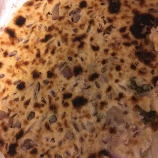 Kulcha - Onions / Paneer