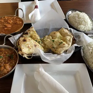 Rogan Josh, Vindaloo and garlic Naan