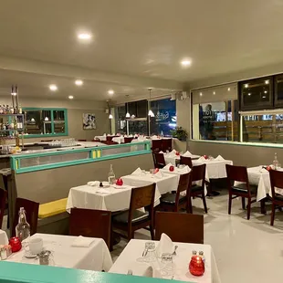Great decor and ambience!