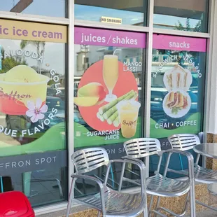 the outside of a juice shop