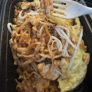 Pad-Thai Noodles (Chicken)