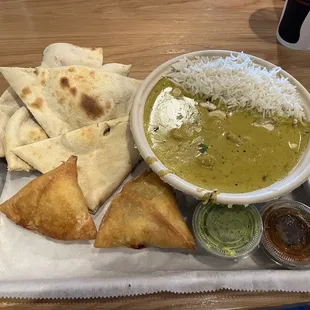 Chicken Korma, Naan, Vegetable Samosas