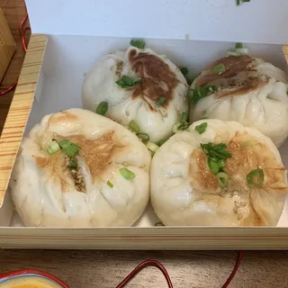 Shanghai Pan Fried Bun Beef