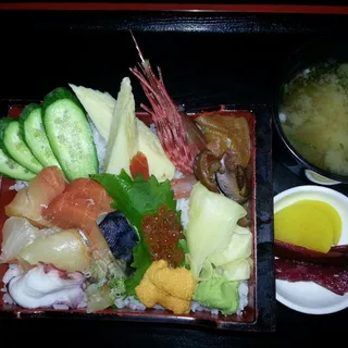 Toro, Uni, Ikura Don