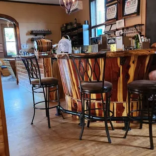 the bar and dining area