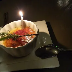 Creme brulee dessert