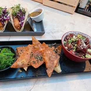 Ahi poke w/ wonton chips