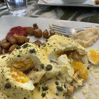 Salmon Benedic Brunch