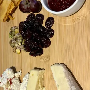 Dessert, cheese plate