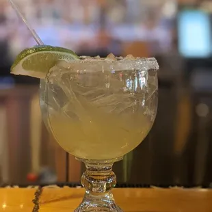a margarita in a glass
