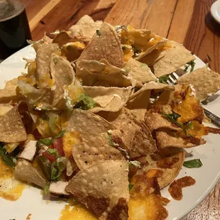 Nachos with chicken $23