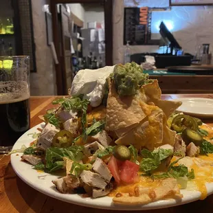 Nachos with chicken $ 23 Soup of the day: chicken with vegetables $8/cup