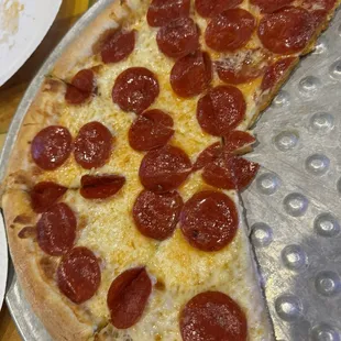 Medium pepperoni pizza with "no sauce" hey what can I say some kids are really missing out lol