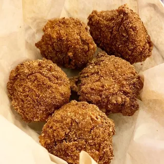 Davids Reuben Poppers