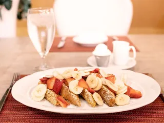 Cafe 325
