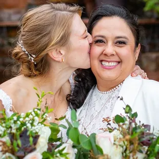 JW Photography 520-730-8697 www.jwphotographytucson.com