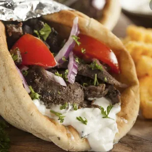 Gyro sandwich