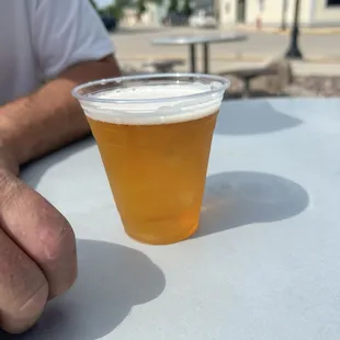 Full "14oz" beer in 12oz cup.