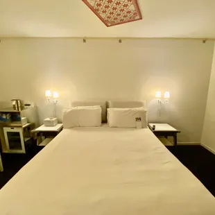 Alexandria Deluxe King #22001 End Unit Facing STRAT/DT |  10.06.22