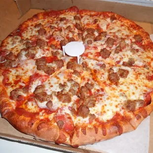 Lion&apos;s Feast:  pepperoni, sausage, Canadian bacon, salami + beef.