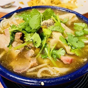Wonton noodle soup with thin rice noodles