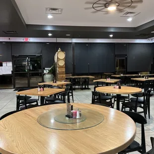Big dining area! Clean, nice associates.  I highly recommend their food!