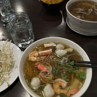 2. Large Seafood Soup with Egg Noodle