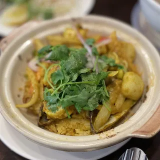 63. Seafood Clay Pot