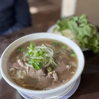 19. Rare Slice Beef, Well Done Brisket Tendon and Tripe with Rice Noodle Soup