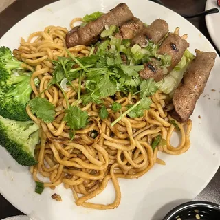 93. BBQ Beef Lemon Grass with Garlic Noodle