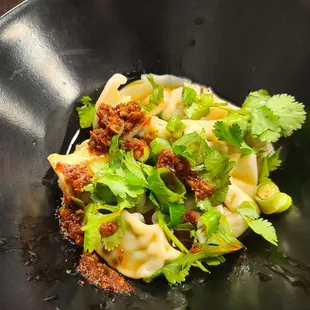 Spicy wonton that's not spicy but yummy anyways