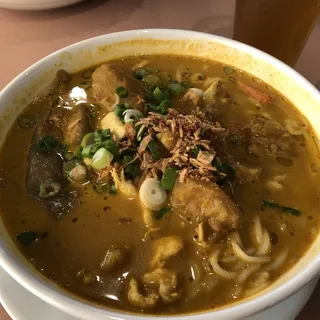 Chicken Curry Coconut Soup (Ca ri)