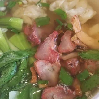 W1. Combination Wonton Soup With Egg Noodle --- Mi Hoanh Thanh