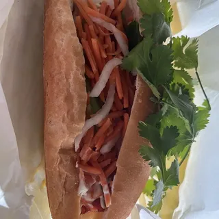 BM1. Banh Mi Nem Nuong