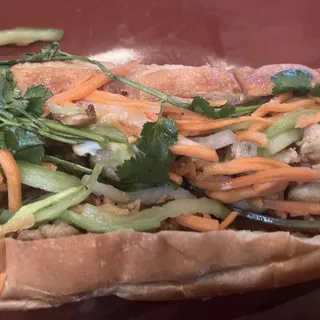 BM2. Banh Mi Ga Nuong