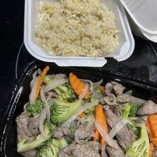 16. Broccoli Beef