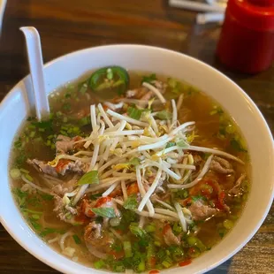 Pho tai