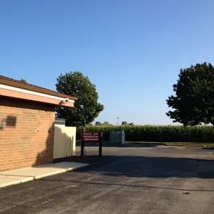 There&apos;s a drive thru/pick up window!