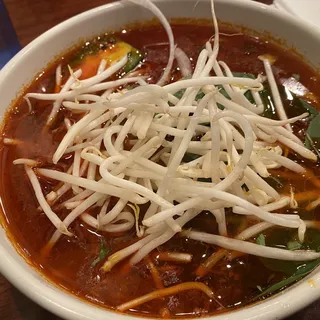 24. Spicy Beef Soup with Vermicelli Noodles