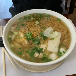 Saigon Style Seafood Noodle Soup