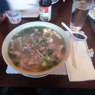 Special X-large Combo Rice Noodle Soup