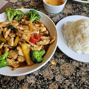 71. Spicy Lemongrass Chicken Special