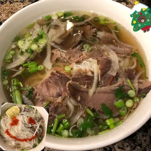 Thanks BroS :) My xmas eve pho - $11 regular bowl #26 brisket