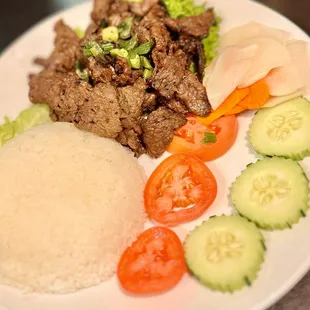 Beef rice plate