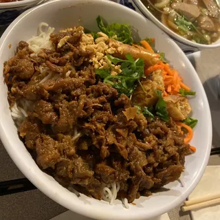 Rice Vermicelli with Tofu and Egg Rolls