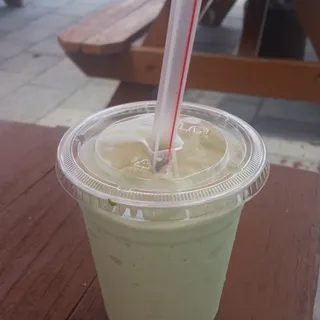 Boba Tea Smoothie with Tapioca Pearls