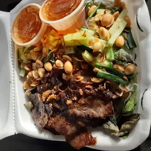 Beef lemongrass salad