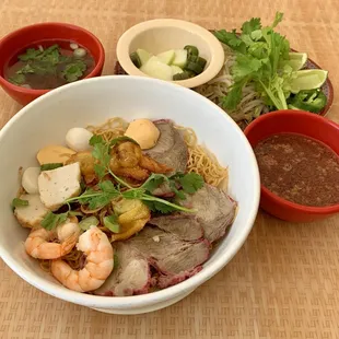17 B 
Dry noodle