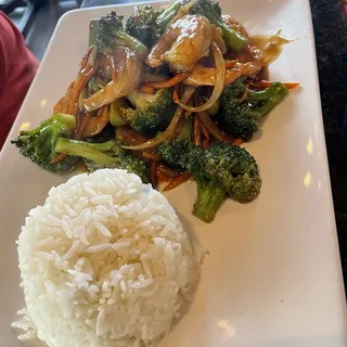 D5. Beef OR Chicken OR Shrimp with Broccoli Special HO Sauce