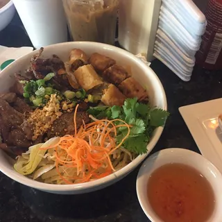B2. Grilled Pork and Spring Rolls Vermicelli